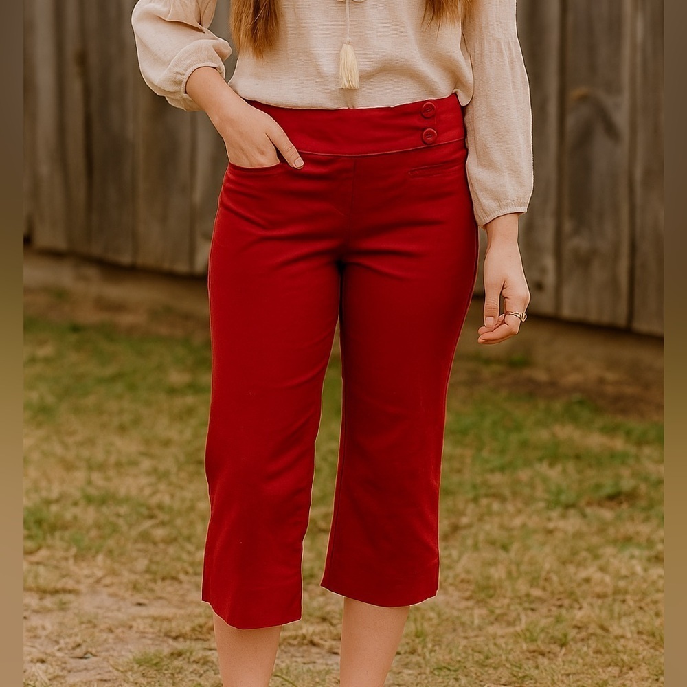 Vintage Bold Red Preppy Capri Pants